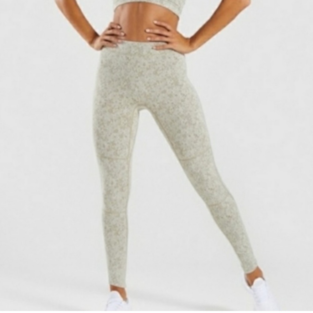 Gymshark light green fleur leggings
